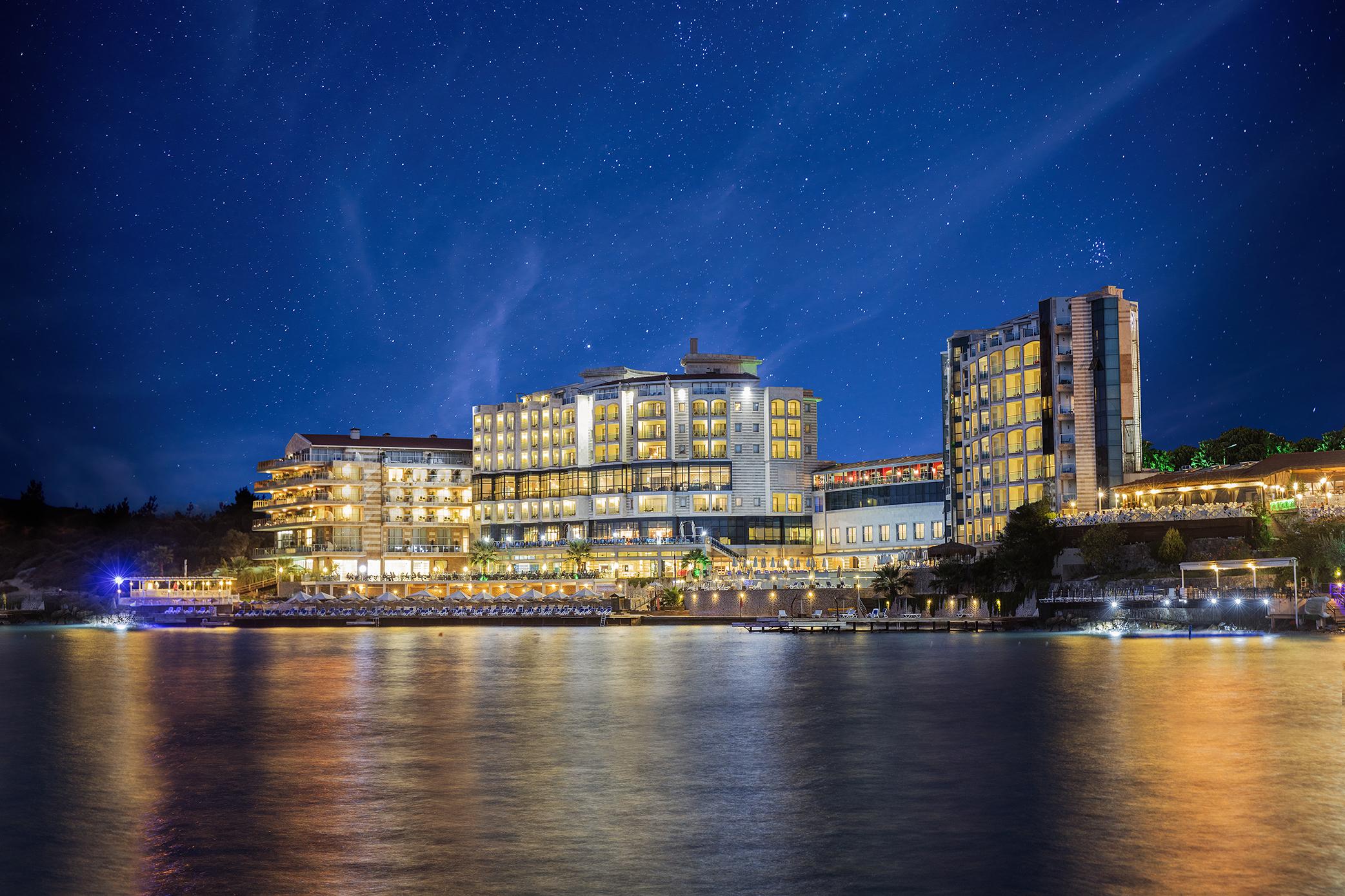 קוסדסי Charisma De Luxe Hotel מראה חיצוני תמונה