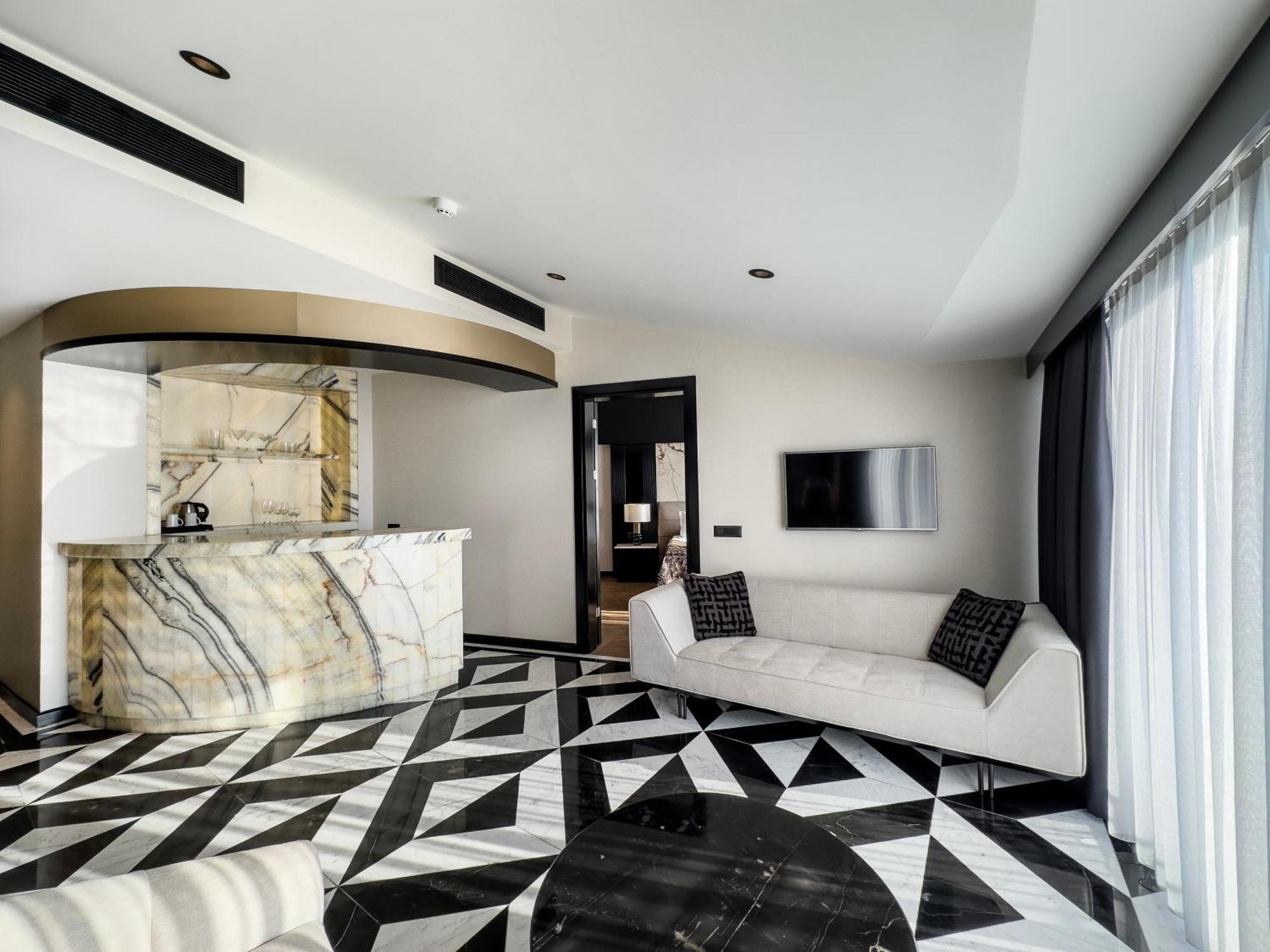 קוסדסי Charisma De Luxe Hotel מראה חיצוני תמונה
